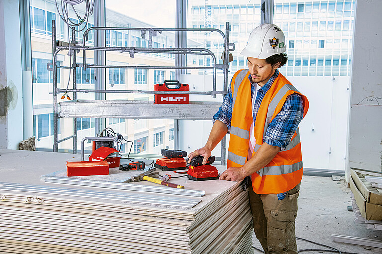 Photo: Hilti: a person working with the C 4-22