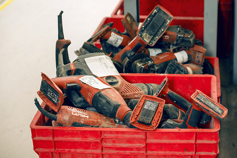 Photo: Hilti: Boxes of used drills