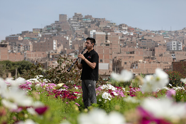 Photo: Hilti: A person plays the clarinet