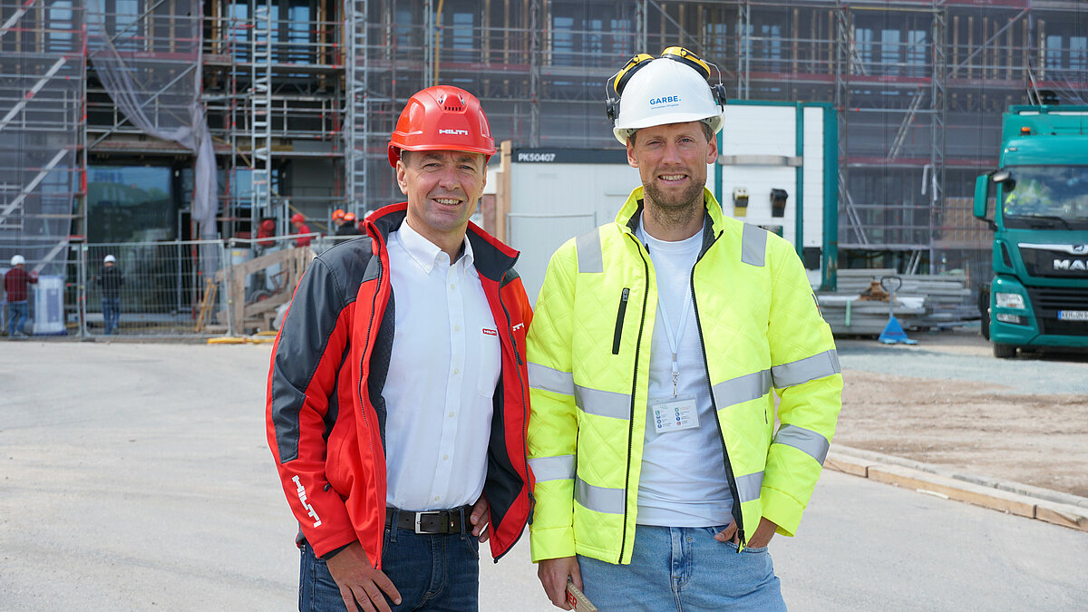 Photo: Hilti: Benedict Pielmeier and Nils Eichentopf Janssen in construction workwear