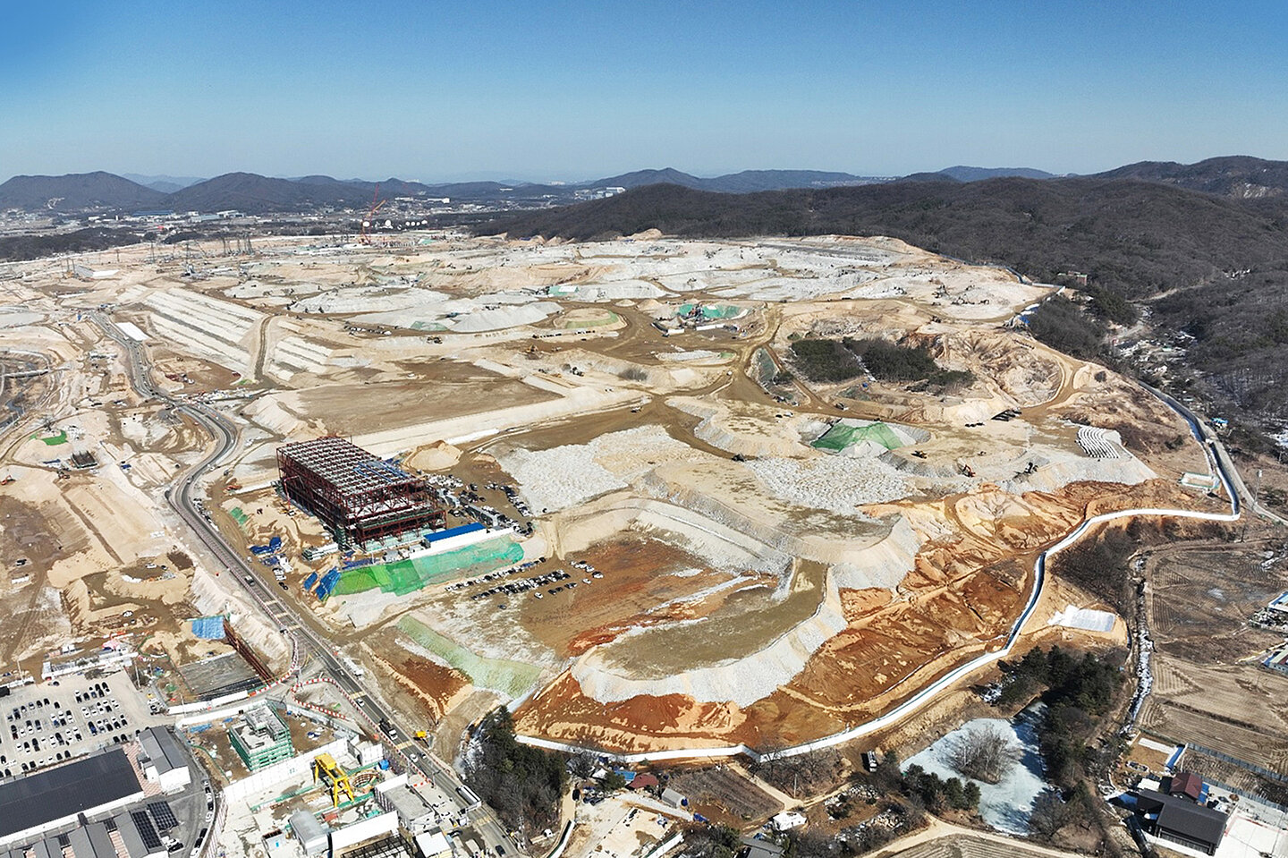 Production center for the Y1 semiconductor project in Gyeonggi Province, South Korea.